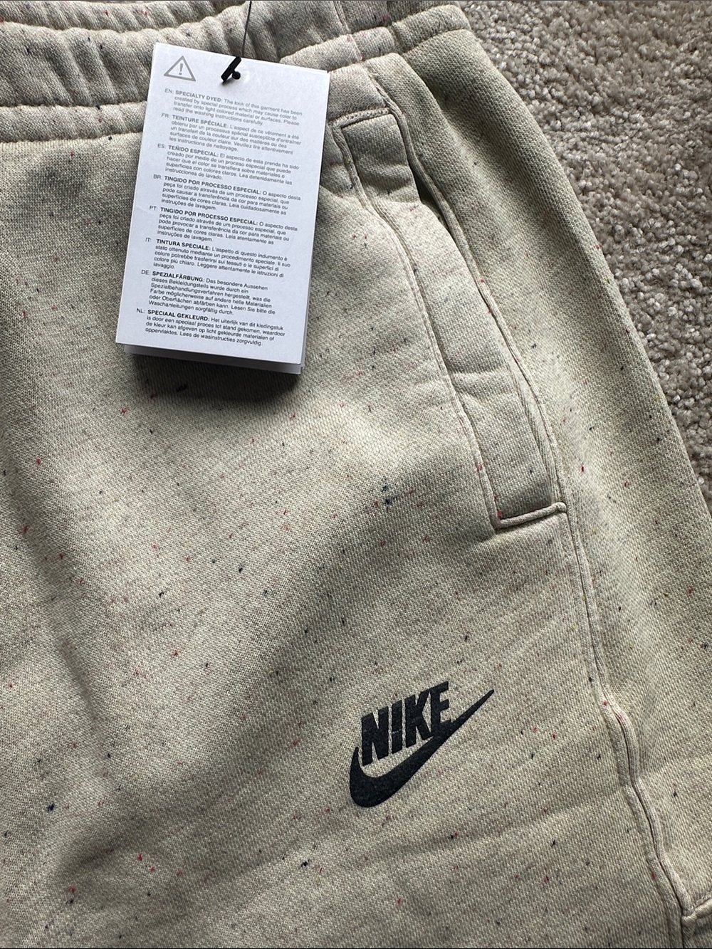 Nike Men’s Beige Flecked Athletic Shorts - Picture 2 of 7